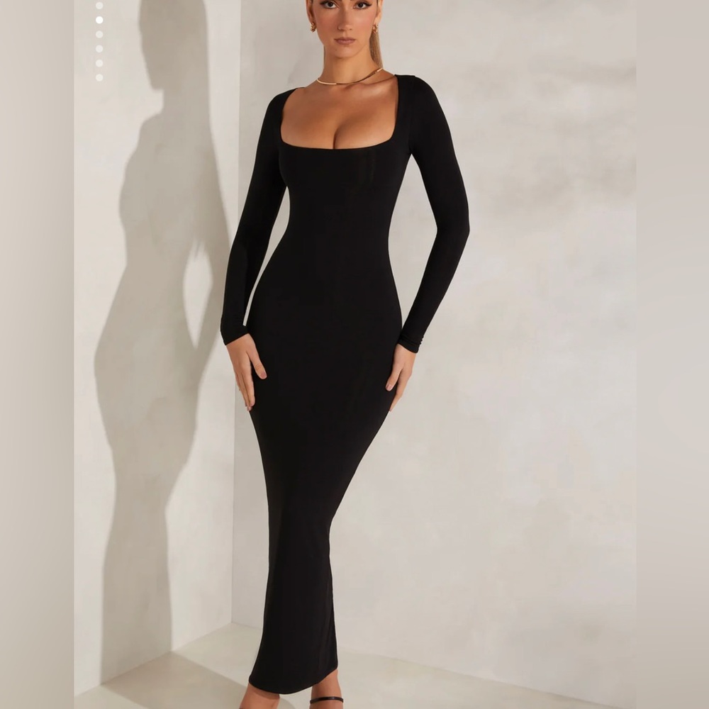 Oh Polly maxi black long sleeve dress